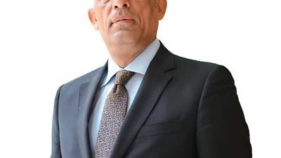 وكيل محلية البرلمان عن أداء وزير قطاع الأعمال: 