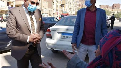 محافظ أسوان: خطة عامة لتوسعة الشوارع والقضاء على العشوائية والإشغالات (صور)