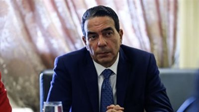 النائب أيمن أبو العلا: لدينا خلل فى الصناديق الخاصة بالمحافظات.. وتقنين الأراضي بالواحات أزمة