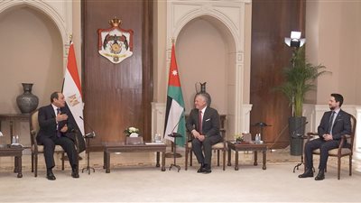 السيسي يعقد جلسة مباحثات منفردة مع العاهل الأردني