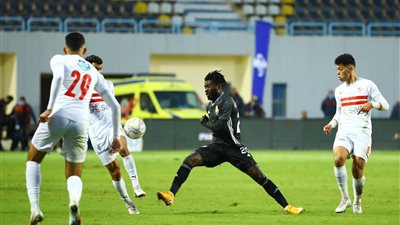 الزمالك يعتلي قمة الدوري بالفوز على الجونة بهدف أوباما