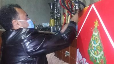 مصادرة 62 شيشة خلال حملة ليلية على مقاهي كوم حمادة (صور)