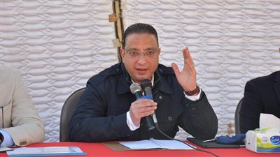 محافظ الفيوم: مطالب مواطني القرى الأكثر احتياجًا على رأس أولويات الدولة