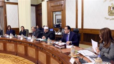 الحكومة: السجن مدة لا تقل عن خمس سنوات لمن يجرى ختانا للإناث