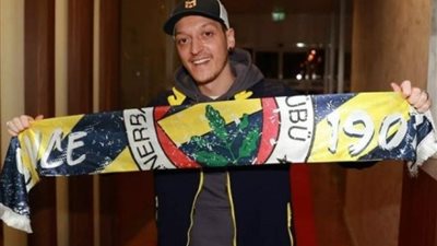 بودولسكي: سعيد برؤية أوزيل يعود لكرة القدم مرة أخرى