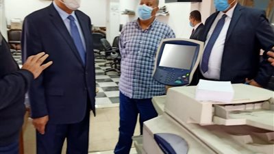 رئيس مصر للطيران يتفقد مبنى المطبعة الفنية للشركة