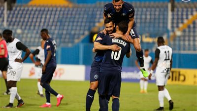 تراوري يقود هجوم بيراميدز أمام سموحة في الدوري 