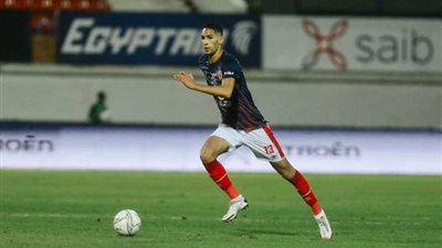 خوفا من أعراض كورونا.. بدر بانون يغادر ملعب السلام