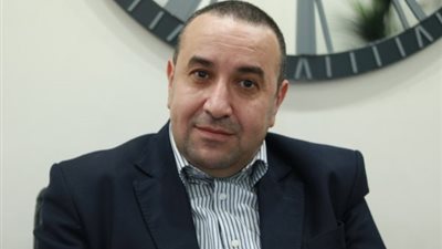 وائل لطفي: الشعراوي كان يمارس الرعاية الاجتماعية والنفسية للفنانات المعتزلات