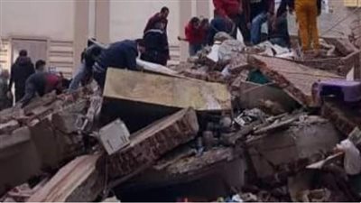 انتشال جثتين من أسفل عقار المحلة المنهار وارتفاع حصيلة المصابين لـ4