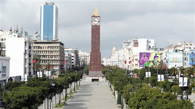 اشتباكات عنيفة بين الأمن التونسي ومحتجين وسط العاصمة