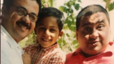 عمرو عرفة يستعيد ذكرياته بموقف جمعه بالراحل علاء ولي الدين (صورة)