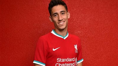 ليفربول يغلق الباب أمام مفاوضات أولمبياكوس مع تسيميكاس