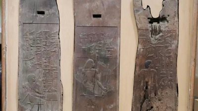 إطلاق مشروع ترميم اللوحات الخشبية من مصطبة 