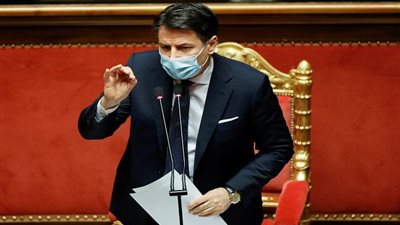 استقالة رئيس الوزراء الإيطالي من منصبه