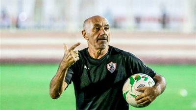 باتشيكو يطلب التعاقد مع رأس حربة على الهواء