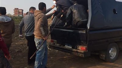 مصادر أمنية: القبض على عدد من المطلوبين أمنيًا بقرية كفر صراوة بالمنوفية عقب مقتل شاب (صور)
