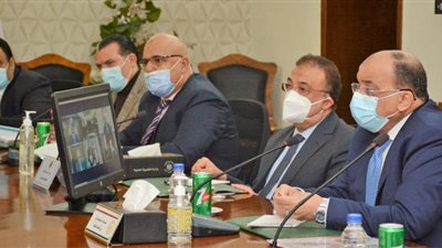 وزيرا التنمية المحلية والإسكان يناقشان الضوابط والاشتراطات التخطيطية والبنائية للمدن المصرية