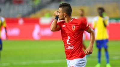 الأهلي يتفق مع صلاح محسن على التجديد 3 سنوات