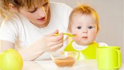 استشاري التغذية العلاجية: بداية تغذية الطفل تبدأ من الشهور الأولى في الحمل