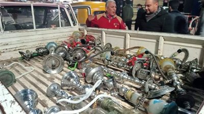 مصادرة 33 شيشة وغلق مقهيين على كورنيش النيل بكفر الشيخ (صور)