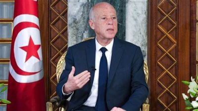 الرئاسة التونسية: تلقينا ظرفًا يحتوي على مادة غريبة