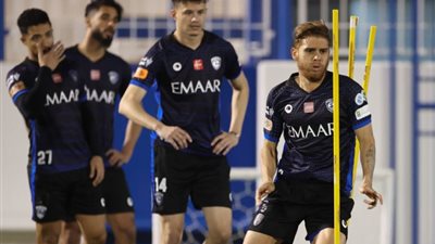 الهلال يحصن ثنائي الشباب من إغراءات الأندية بعقود احترافية كبيرة