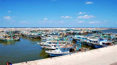 توقف حركة الملاحة البحرية بكفر الشيخ بسبب التقلبات الجوية