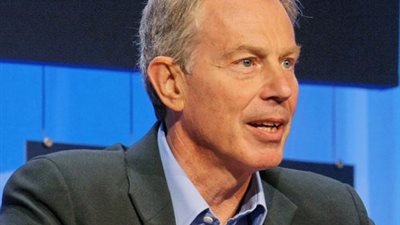 توني بلير يحث الحكومة البريطانية على استخراج شهادات لقاح كورونا للمسافرين