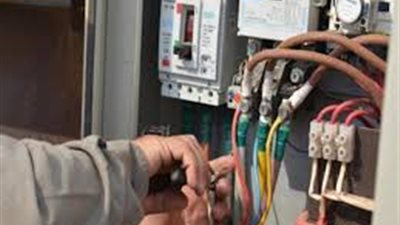 ضبط 12 ألف قضية سرقة تيار كهربائي بالمحافظات