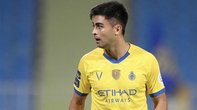 مارتينيز يثير الجدل في النصر قبل مواجهة الهلال بالسوبر السعودي