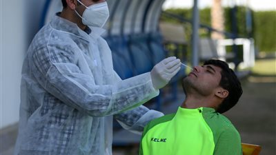 مسحة طبية للاعبي سيراميكا كليوباترا قبل مواجهة أسوان