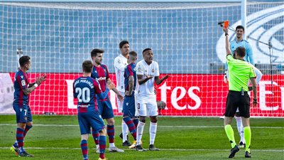 ميلتاو يدخل تاريخ ريال مدريد بعد الطرد أمام ليفانتي