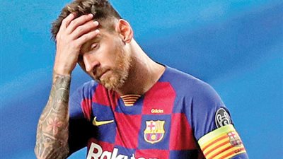 شبح ميسي وصفقة ليفربول.. ديون بالمليارات تهدد عرش 