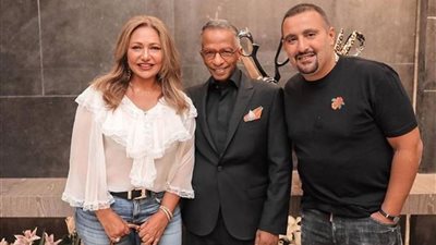 ليلى علوي باكية: 