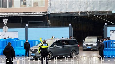 في يومهم الثالث.. فريق الصحة العالمية يزور سوق الحيوانات البرية في ووهان