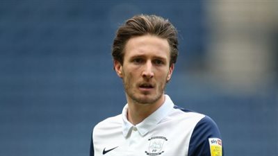 بن ديفيز يخضع للفحص الطبي غدًا تمهيدًا لانتقاله لصفوف ليفربول