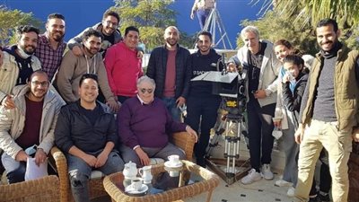 كريم عفيفي ينفي توقف تصوير 