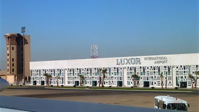 2500 راكب من مختلف الجنسيات يصلون مطار الأقصر طوال اليوم