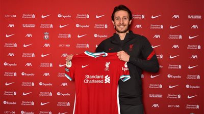 رسميًا.. ليفربول يعلن انضمام بن ديفيز