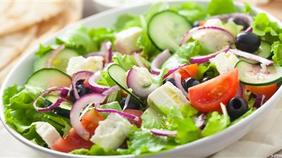 من ضمنها انخفاض الدهون.. 5 أخطاء تفقد قيمة السلطة وتجعلها غير صحية