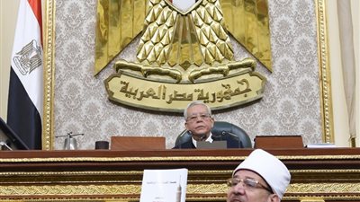برلمانيون ينتقدون وزير الأوقاف: 