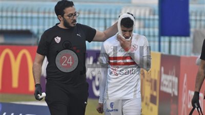 إصابة محمد عبد الغني خلال مباراة غزل المحلة (صور)