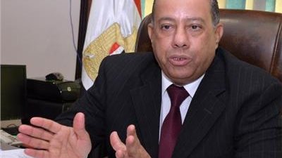 أيفون 11 ورحلة إلى دبي ووجبة سمك.. ننفرد بنشر التحقيقات في قضية رشوة رئيس مصلحة الضرائب السابق