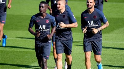 قبل الكلاسيكو.. قائد باريس سان جيرمان يتعافى من فيروس كورونا