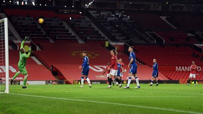 إيفرتون يخطف تعادلًا قاتلًا من مانشستر يونايتد في أولد ترافورد