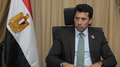 وزير الرياضة يتابع استعدادات بطولة العالم للرماية