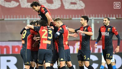 جنوى يعطل قطار نابولي بثنائية في الدوري الإيطالي