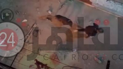 بلطجي يروع أهالي شارع عيسوي ببولاق الدكرور  بكلب شرس ويهاجم أحد المارة (صور وفيديو)
