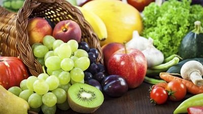 10 أطعمة على النساء تناولها كل يوم للتمتع بصحة جيدة